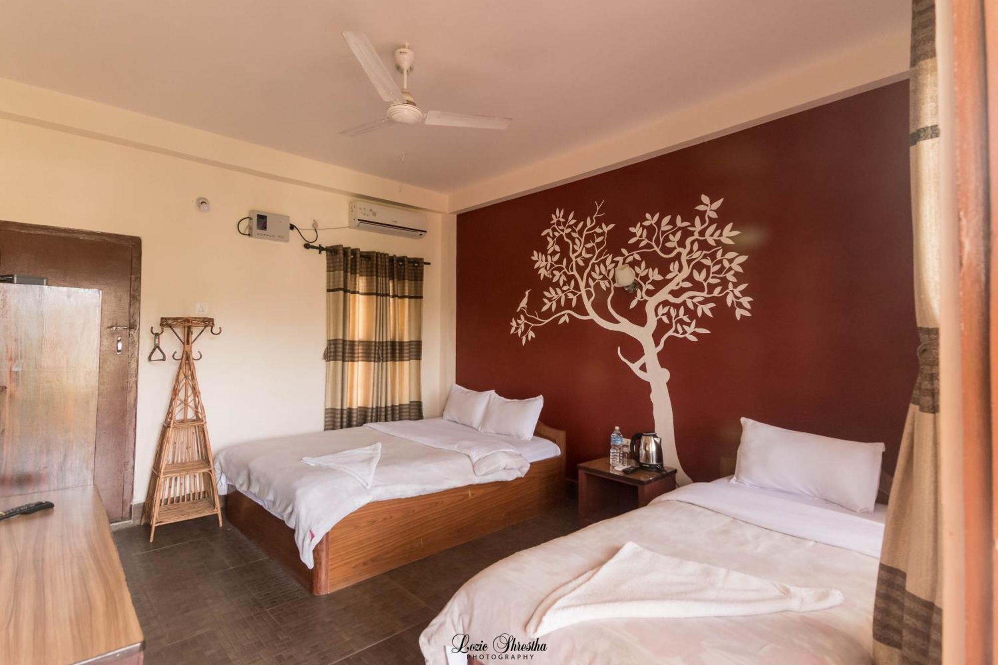 Eden Jungle Resort 索拉哈 外观 照片